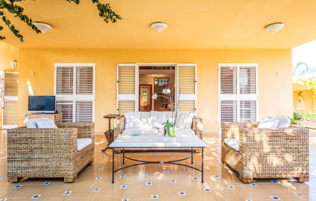 Agradable Villa Junto Al Mar Con Piscina Sagunto Bagian luar foto